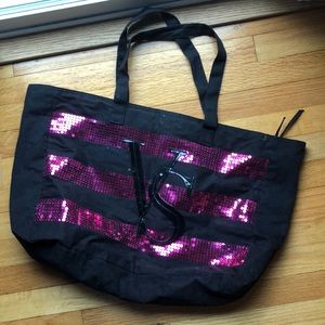 VS zip tote